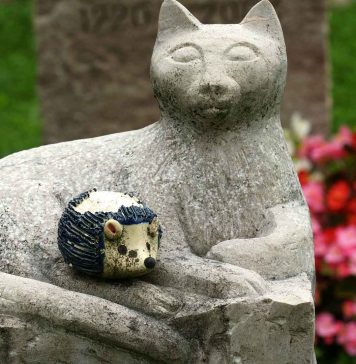 Know-About-the-Cat-Sculpture-on-TheStuffofSuccess