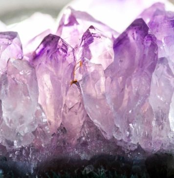 Top-Four-Best-Crystals-for-Preventing-Grief-with-Ease-on-thestuffofsuccess-info