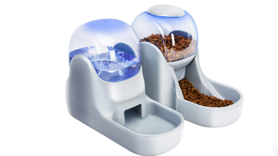The-Top-Five-Water-Dispenser-for-pets-Brands-That-Deliver-on-Quality-and-Performance-on-thestuffofsuccess