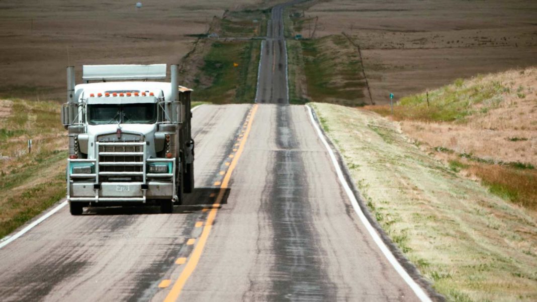 Stay-Ahead-Of-The-Curve-Top-Tips-For-Trucking-In-Changing-Regulations-on-thestuffofsuccess